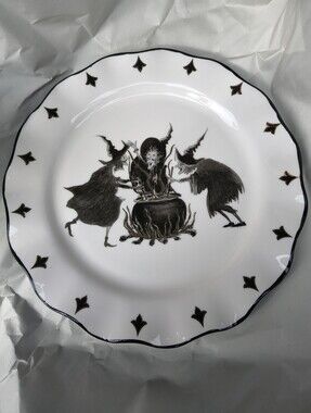 Set Of 4 Potters Studio Witches Around Cauldron Dinner Plates